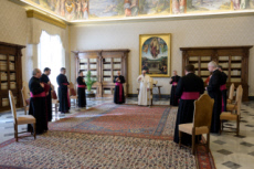 Coronavirus, audience générale restreinte dans le Palais apostolique. Vatican.