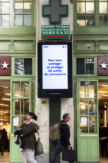Prévention contre le Coronavirus Covid-19, gare de Lyon, Paris.