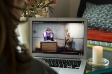 Retransmission de la messe sur Youtube.