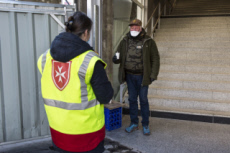 Coronavirus Covid-19, distribution alimentaire, par l’Ordre de Malte France.