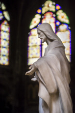 Statue représentant le Christ Sauveur.