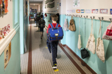 France, Covid-19, reprise des cours pour des élèves d'une classe de CE2.