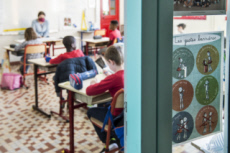 France, Covid-19, reprise des cours pour des élèves d'une classe de CE2.