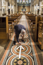 Coronavirus, aménagement de l’église suivant les mesures sanitaires.