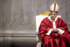 Le pape François lors de la célébration de la messe de Pentecôte.