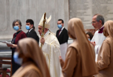 Le pape François préside la messe célébrée à l’occasion de la Fête-Dieu.