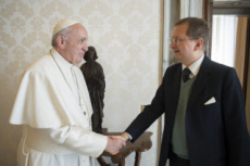 Le pape François reçoit en audience privée Alessandro CASSINIS RIGHINI.