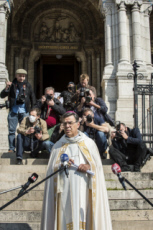 Coronavirus. Jeudi saint, Mgr AUPETIT bénit Paris avec le Saint-Sacrement.