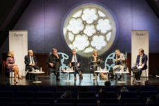 Crise Covid-19, débat avec les présidents des principaux cultes en France.
