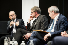 Crise Covid-19, débat avec les présidents des principaux cultes en France.