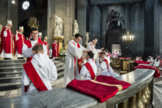 Ordinations sacerdotales, imposition des mains.