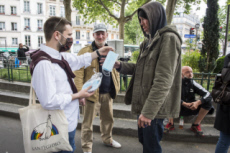 Maraude de la communauté de San't Egidio à Paris.