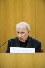 Projet de révision des lois bioéthiques, conférence de Mgr d'ORNELLAS.