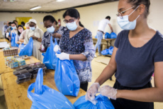 Distribution alimentaire au mois d'août par l'association ASA.