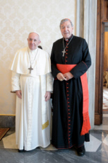 Le pape François reçoit en audience privée le cardinal George PELL.