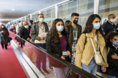 Arrivée en France de réfugiés, via les “couloirs humanitaires".