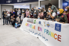 Arrivée en France de réfugiés, via les “couloirs humanitaires".