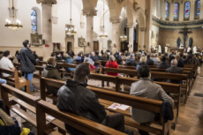 Messe de la Toussaint dans l'égl. Saint-Pierre à Charenton-le-Pont.