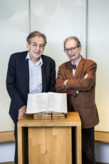 "Peut-on vivre sans Dieu ?", débat entre A.FINKIELKRAUT et JL MARION.