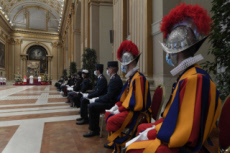 Le pape François délivre son message Urbi et Orbi.