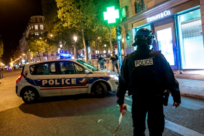 Attentat sur les Champs Elysées à Paris