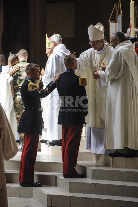 Baptême lors du pèlerinage militaire à Lourdes