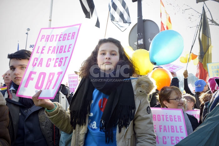 Marche pour la Vie contre l'avortement et l'euthanasasie à Paris