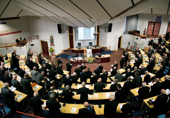 Assemblée plénière des évêques de France à Lourdes