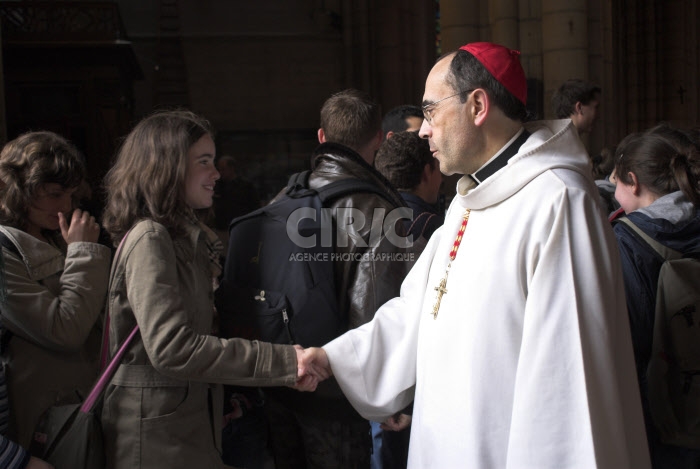 Lyon: rassemblement diocèsain avec les collégiens