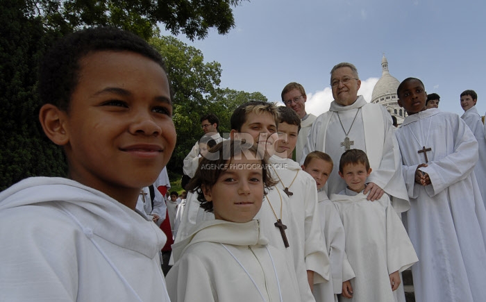 Procession du Saint Sacrement à Paris