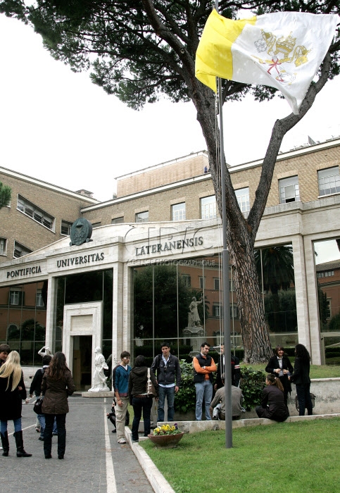 Université pontificale du Latran