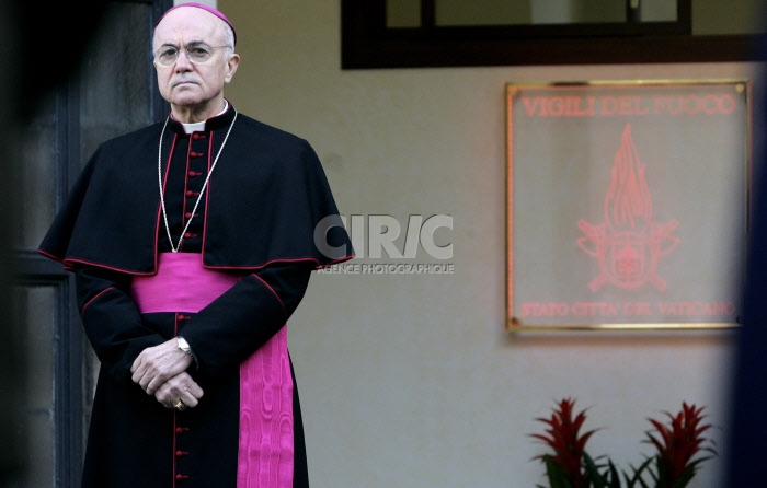 Mgr Carlo Maria VIGANO