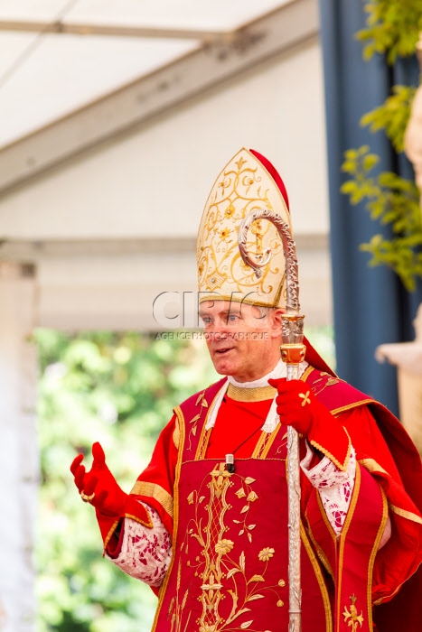 Ordinations à Ecône