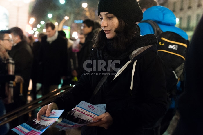 Manif Pour Tous : distribution de tracts