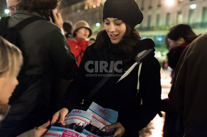 Manif Pour Tous : distribution de tracts