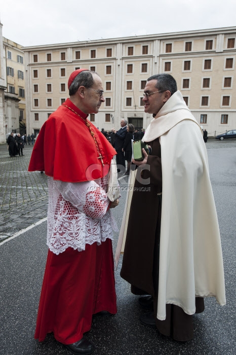 Messe solennelle pour l'élection du pontife romain