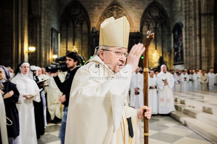 Messe chrismale à Notre-Dame, Paris