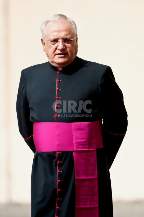 Portrait de Mgr Leonardo SAPIENZA