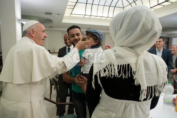 Le Pape François rencontre des réfugiés syriens au Vatican