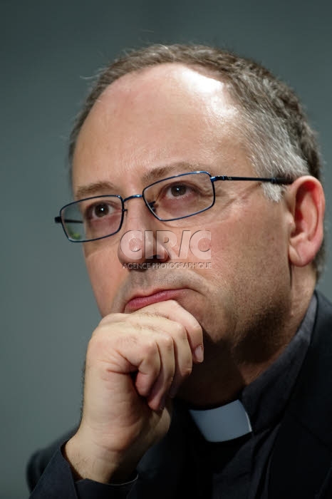 Portrait du Père Antonio SPADARO, S.J., directeur de la Civilta Cattolica.