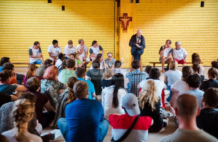 Semaine de rencontre des jeunes adultes à Taizé