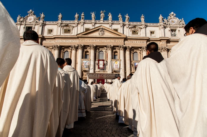 Messe de canonisation de 35 nouveaux saints.