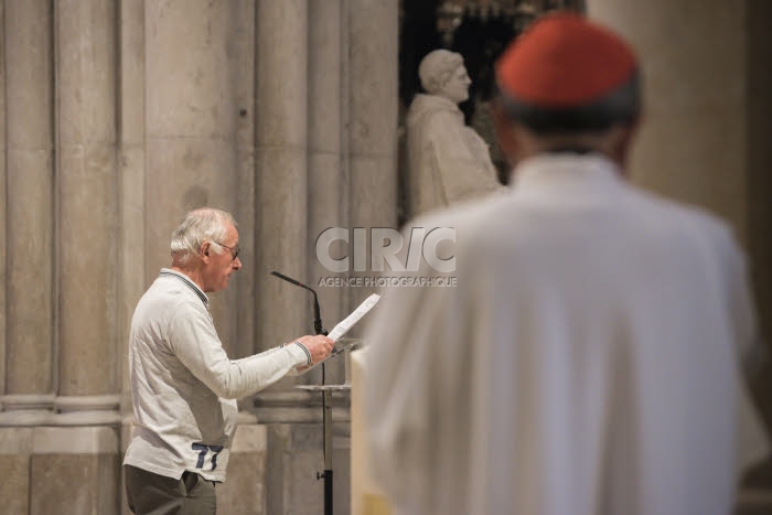 Des catholiques séparés, divorcés ou divorcés remariés témoignent à Lyon.