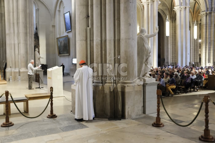 Des catholiques séparés, divorcés ou divorcés remariés témoignent à Lyon.