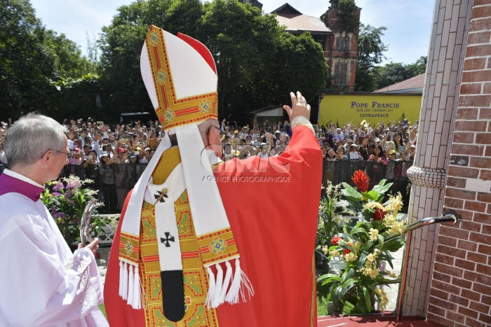 Voyage apostolique du pape François en Birmanie. Messe, cath. Ste Marie à Rangoun