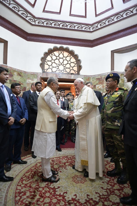 Voyage apostolique du pape François en Bangladesh. Le pape et le président Abdul HAMID