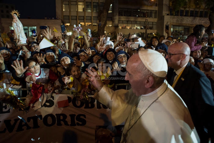 Voyage apostolique du pape François au Pérou. Le pape arrive à la nonciature.