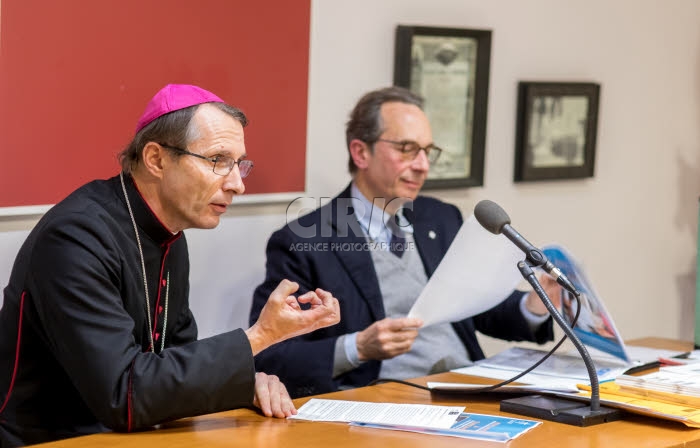 Conférence de Presse pour la reconnaissance de la guérison miraluceuse de Sr Bernadette MORIAU