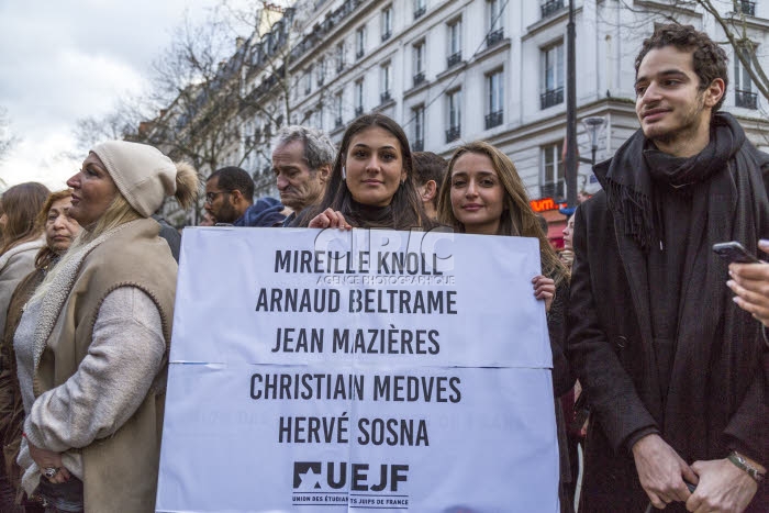 Marche blanche en mémoire de Mireille KNOLL.