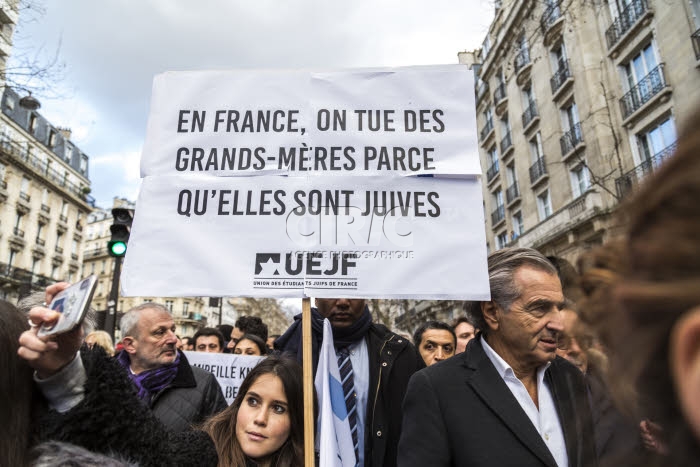 Marche blanche en mémoire de Mireille KNOLL.